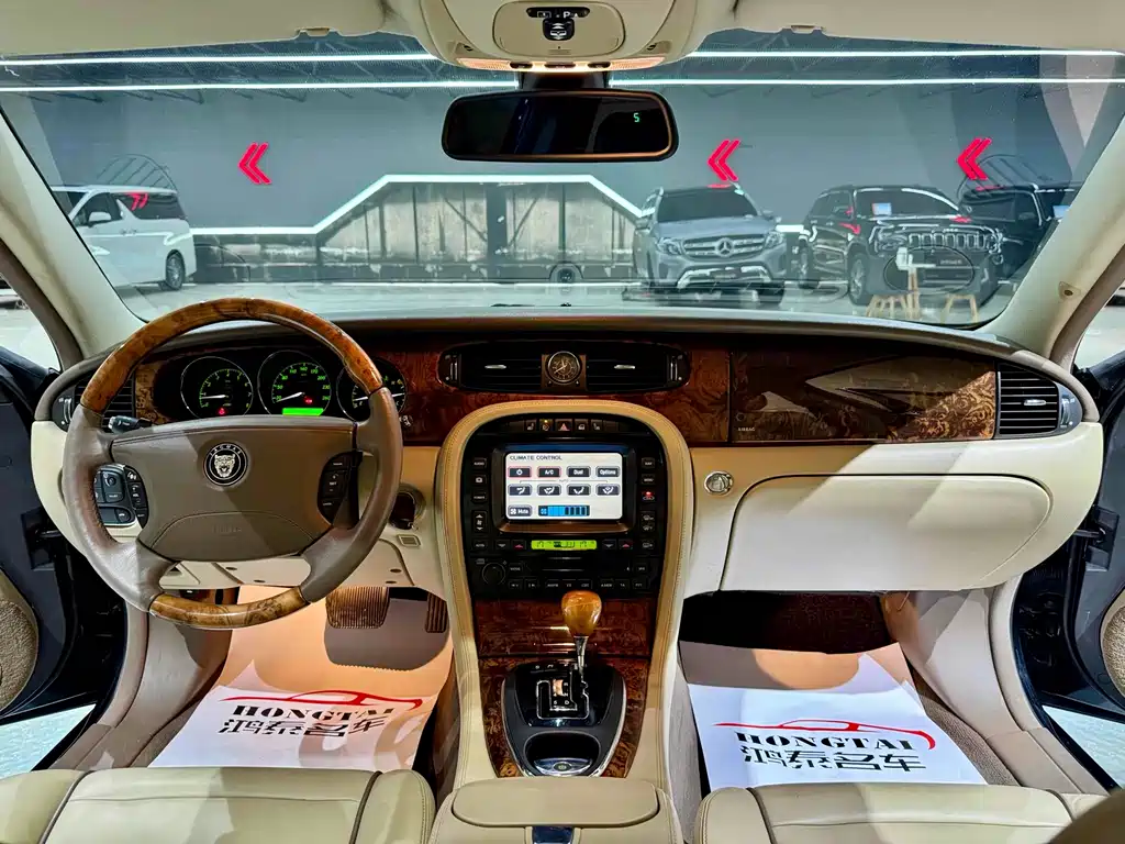 Jaguar Jaguar XJ 2007 XJ8L 4.2 RWD Long Wheelbase 2007 - thumbnail 10
