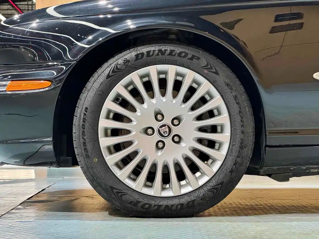 Jaguar Jaguar XJ 2007 XJ8L 4.2 RWD Long Wheelbase 2007 - thumbnail 17