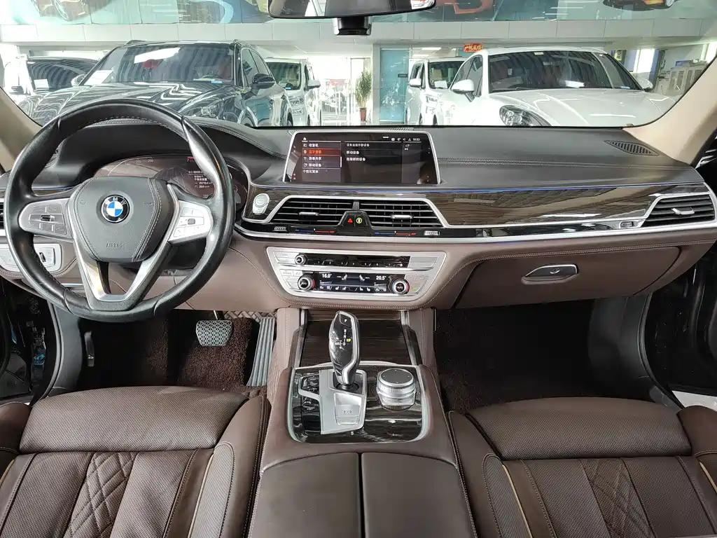 BMW BMW 7 Series 2019 Facelift 730Li Luxury Package 2021 - thumbnail 7