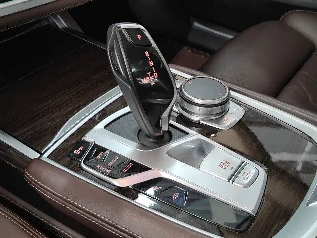 BMW BMW 7 Series 2019 Facelift 730Li Luxury Package 2021 - thumbnail 9