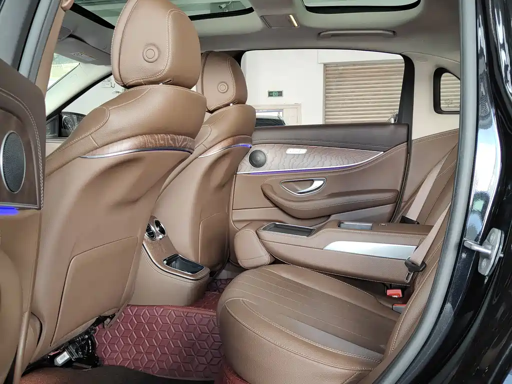 Mercedes-Benz Mercedes-Benz E-Class 2022 Facelift E 300 L Fashion Edition 2022 - thumbnail 4