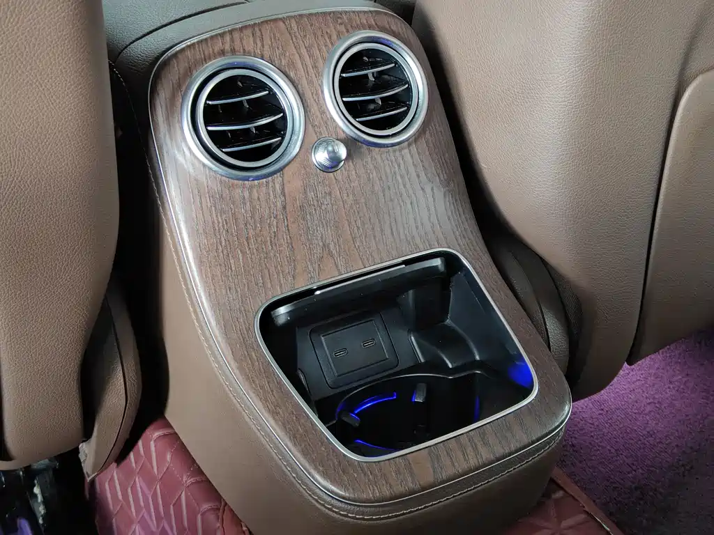Mercedes-Benz Mercedes-Benz E-Class 2022 Facelift E 300 L Fashion Edition 2022 - thumbnail 10