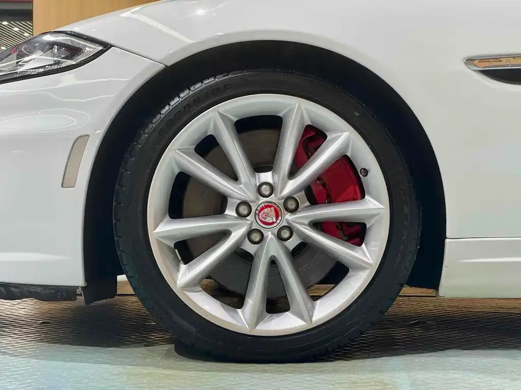 Jaguar Jaguar XK 2012 XKR 5.0L Supercharged Coupe 2013 - thumbnail 18