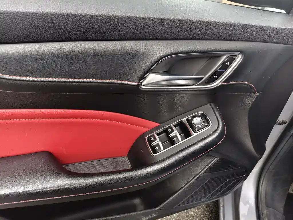 MG MG6 2020 1.5T Automatic Trophy Flagship Edition 2020 - thumbnail 5