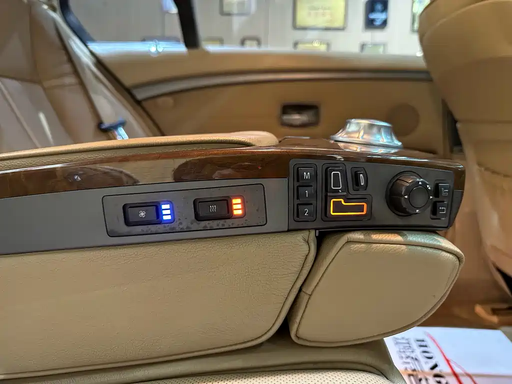 BMW BMW 7 Series 2004 745Li 2004 - thumbnail 13