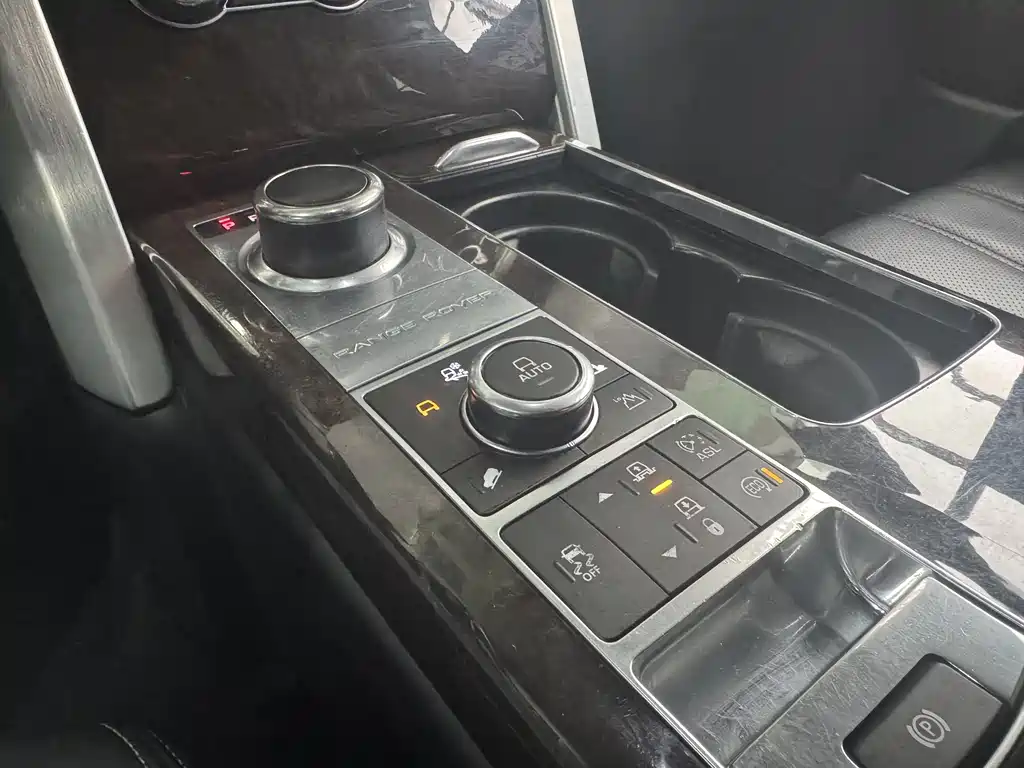 Land Rover Range Rover 2013 5.0 SC V8 Vogue SE 2014 - thumbnail 10