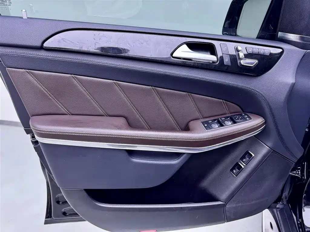 Mercedes-Benz Mercedes-Benz GLS AMG 2017 AMG GLS 63 4MATIC 2019 - thumbnail 10