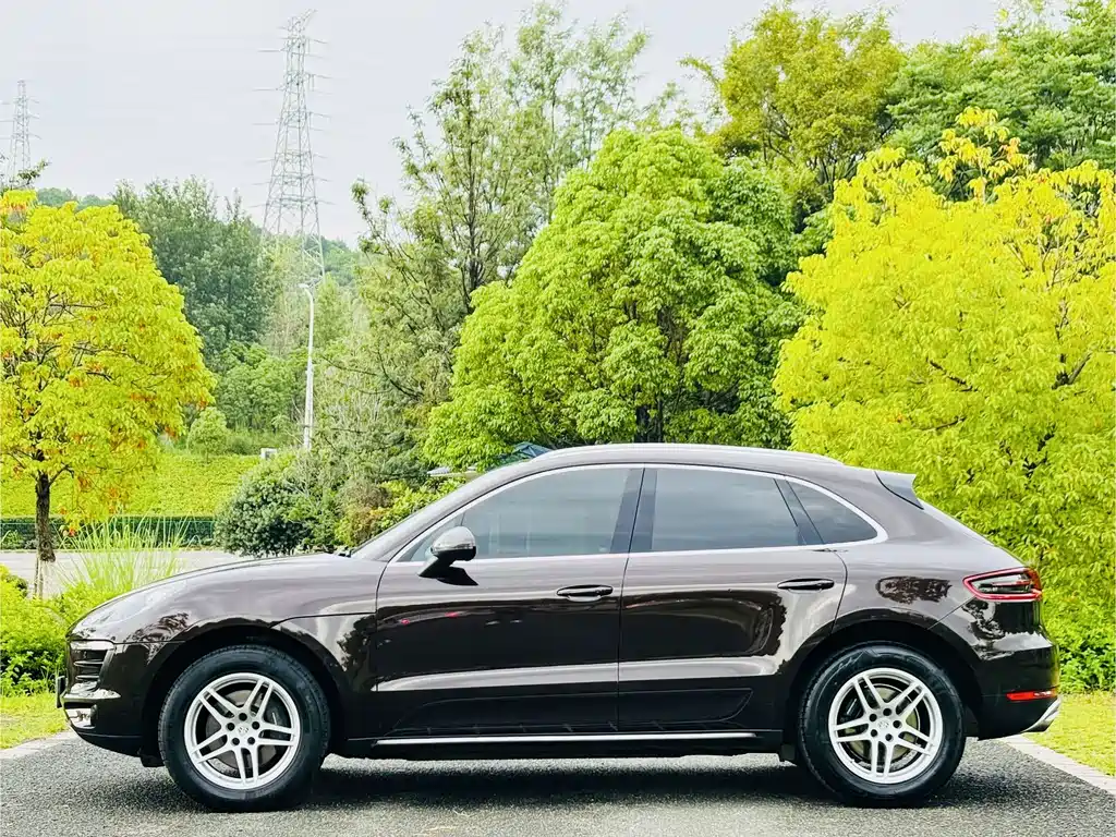 Porsche Porsche Macan 2017 Macan 2.0T 2017 - thumbnail 6