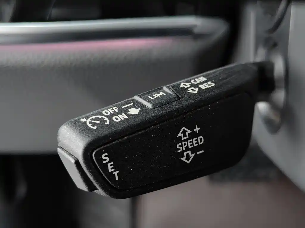 Audi Audi A8 2024 A8L 50 TFSI quattro Premium Selection 2023 - thumbnail 9