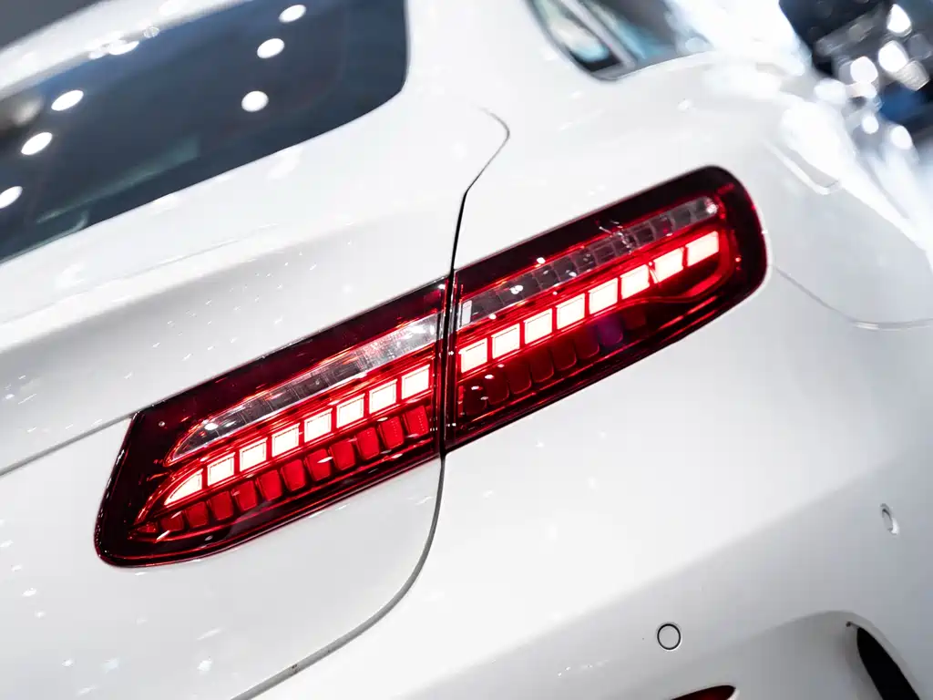 Mercedes-Benz Mercedes-Benz E-Class Coupe E 260 (2023 Model Year) 2024 - thumbnail 7