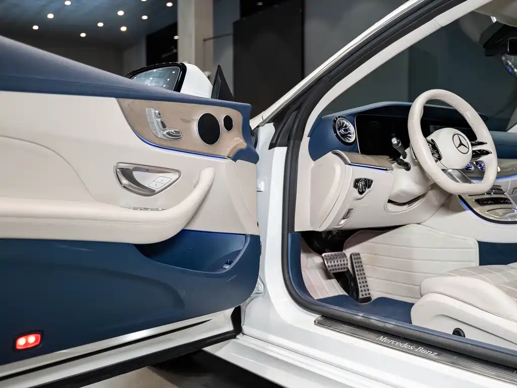 Mercedes-Benz Mercedes-Benz E-Class Coupe E 260 (2023 Model Year) 2024 - thumbnail 9