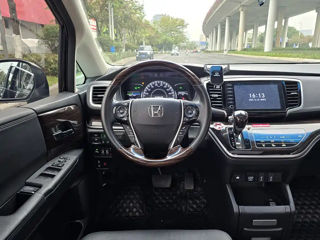 Honda Honda Odyssey 2019 2.0L Elite Version 2019 - thumbnail 4