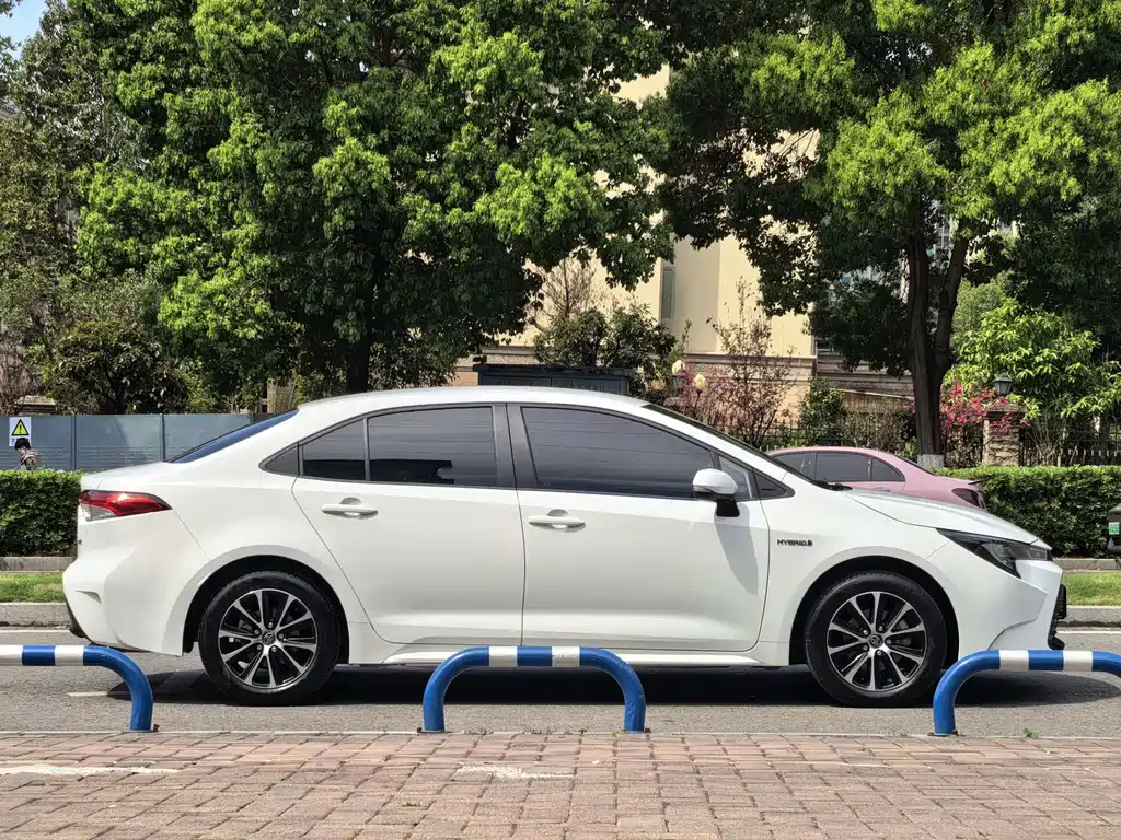 Toyota Toyota Corolla 2023 Smart Hybrid 1.8L Leading Edition 2024 - thumbnail 15
