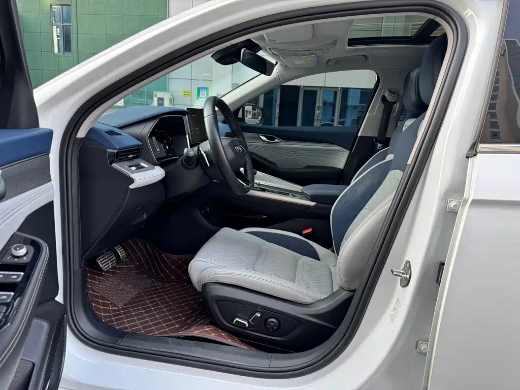 Geely Auto Geely Starray 2021 2.0TD Premium 2021 - thumbnail 4