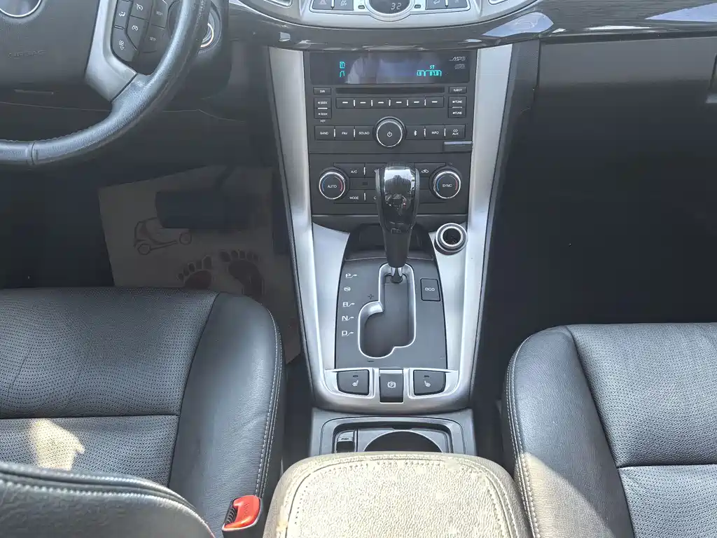 Chevrolet Chevrolet Captiva 2014 2.4L AWD Flagship Edition 7-seater 2015 - thumbnail 7