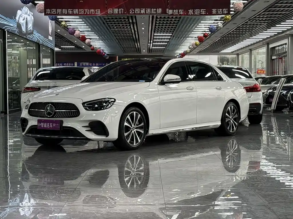 Mercedes-Benz Mercedes-Benz E-Class 2022 Facelift E 350 e L Plug-in Hybrid Sport Sedan 2022