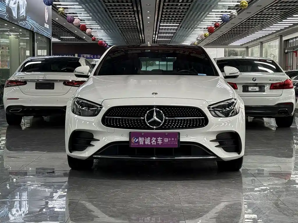 Mercedes-Benz Mercedes-Benz E-Class 2022 Facelift E 350 e L Plug-in Hybrid Sport Sedan 2022 - thumbnail 2