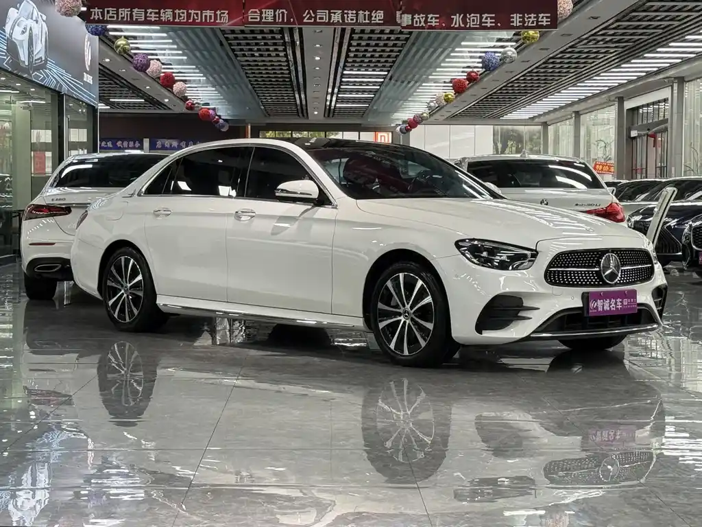 Mercedes-Benz Mercedes-Benz E-Class 2022 Facelift E 350 e L Plug-in Hybrid Sport Sedan 2022 - thumbnail 3