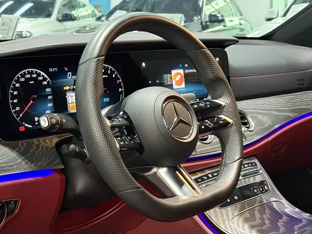 Mercedes-Benz Mercedes-Benz E-Class 2022 Facelift E 350 e L Plug-in Hybrid Sport Sedan 2022 - thumbnail 7