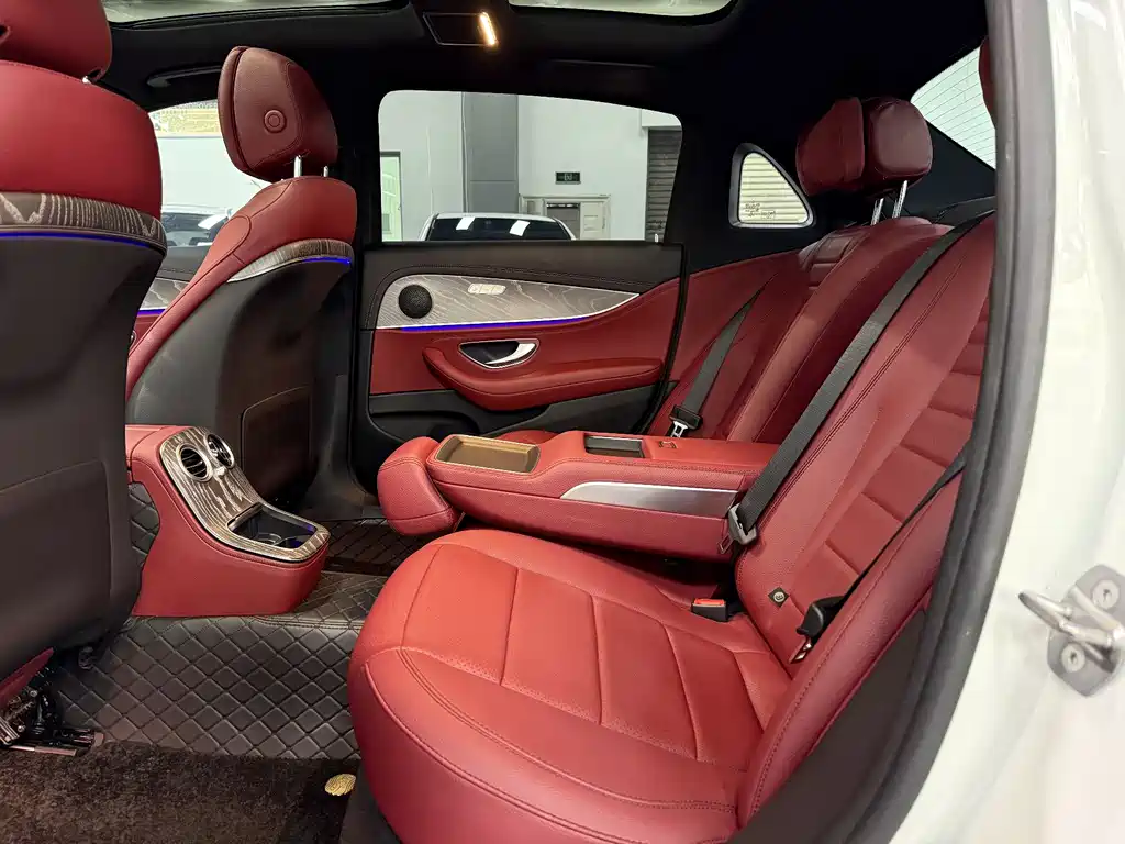 Mercedes-Benz Mercedes-Benz E-Class 2022 Facelift E 350 e L Plug-in Hybrid Sport Sedan 2022 - thumbnail 10