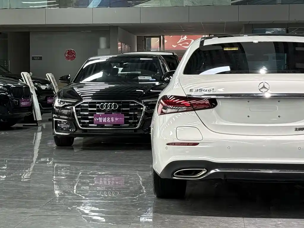 Mercedes-Benz Mercedes-Benz E-Class 2022 Facelift E 350 e L Plug-in Hybrid Sport Sedan 2022 - thumbnail 12