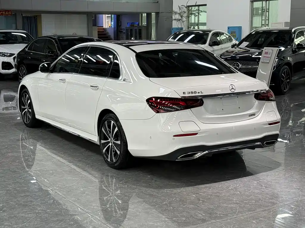 Mercedes-Benz Mercedes-Benz E-Class 2022 Facelift E 350 e L Plug-in Hybrid Sport Sedan 2022 - thumbnail 13