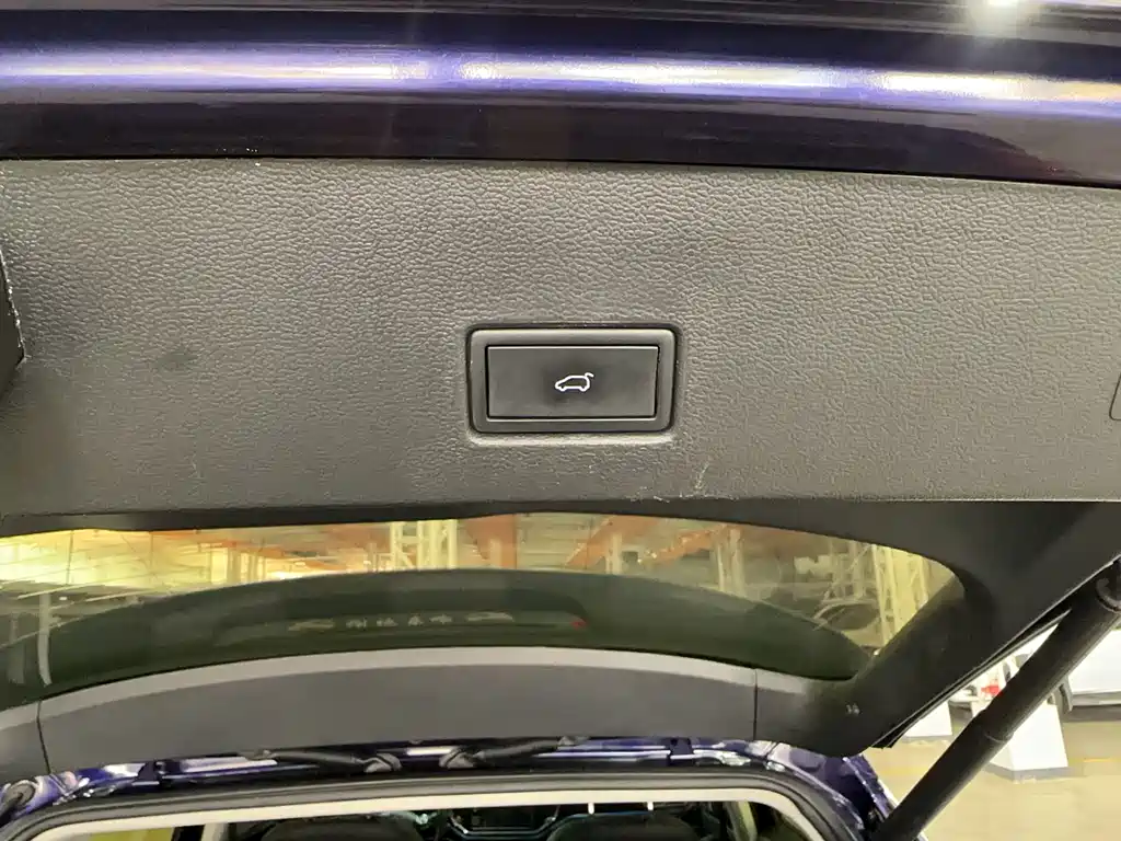 Volkswagen T-Roc 2020 280TSI DSG 2WD Comfort Model 2020 - thumbnail 20