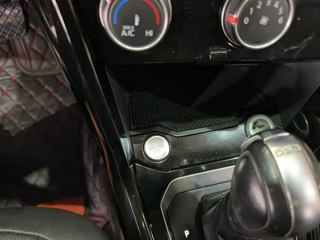 Volkswagen T-Roc 2020 280TSI DSG 2WD Comfort Model 2020 - thumbnail 22