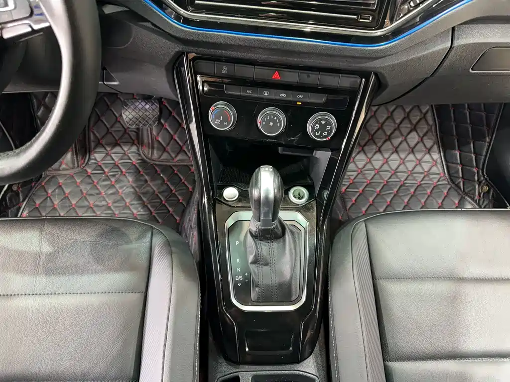 Volkswagen T-Roc 2020 280TSI DSG 2WD Comfort Model 2020 - thumbnail 24