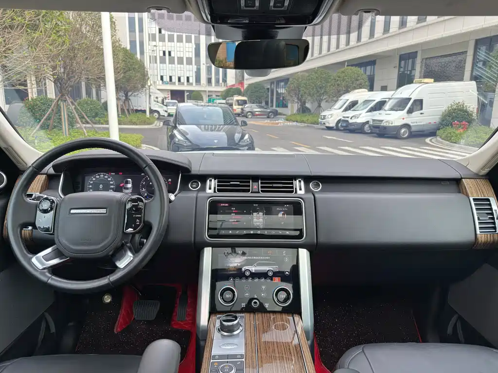 Land Rover Range Rover 2022 3.0 L6 360PS Autobiography 2023 - thumbnail 13