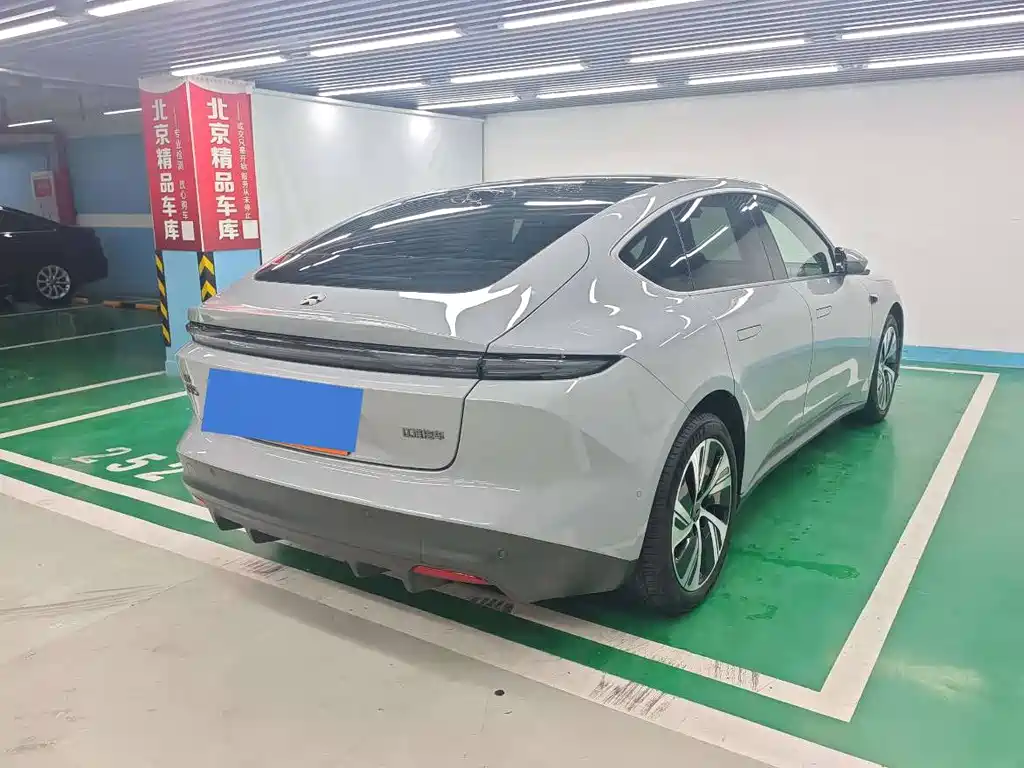 NIO NIO ET5 2022 75kWh 2023 - thumbnail 3
