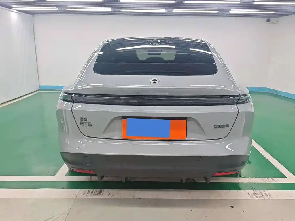 NIO NIO ET5 2022 75kWh 2023 - thumbnail 6