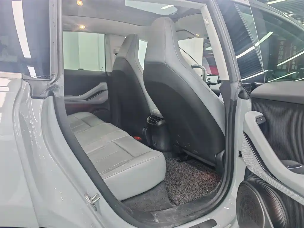 NIO NIO ET5 2022 75kWh 2023 - thumbnail 9