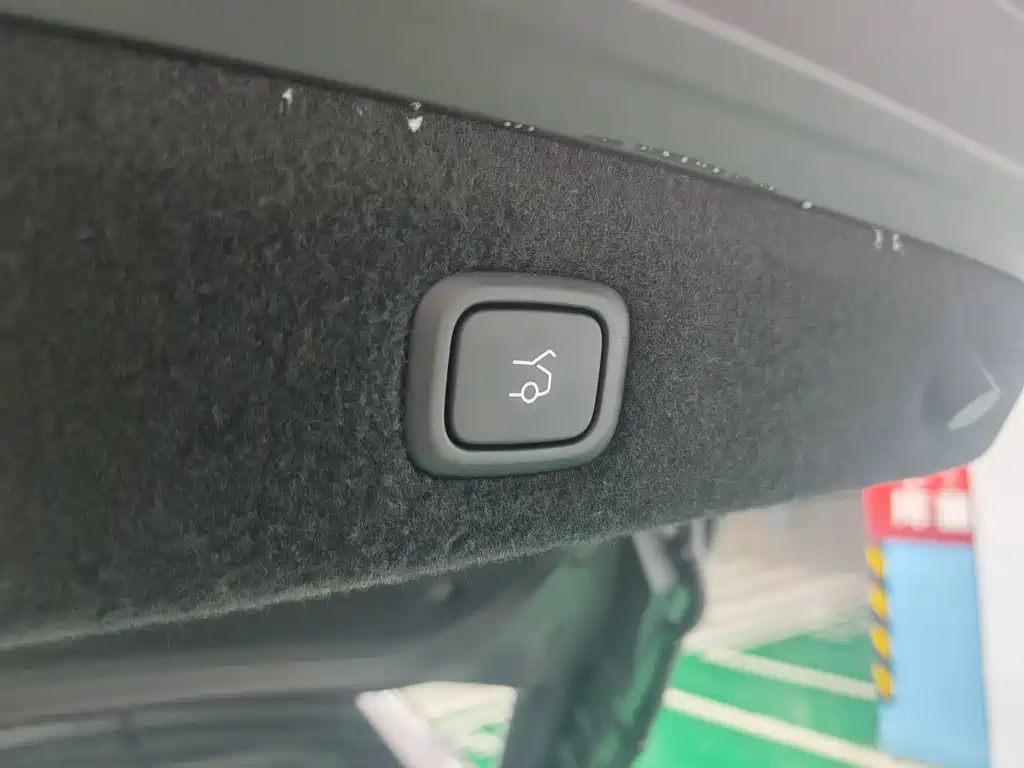 NIO NIO ET5 2022 75kWh 2023 - thumbnail 11