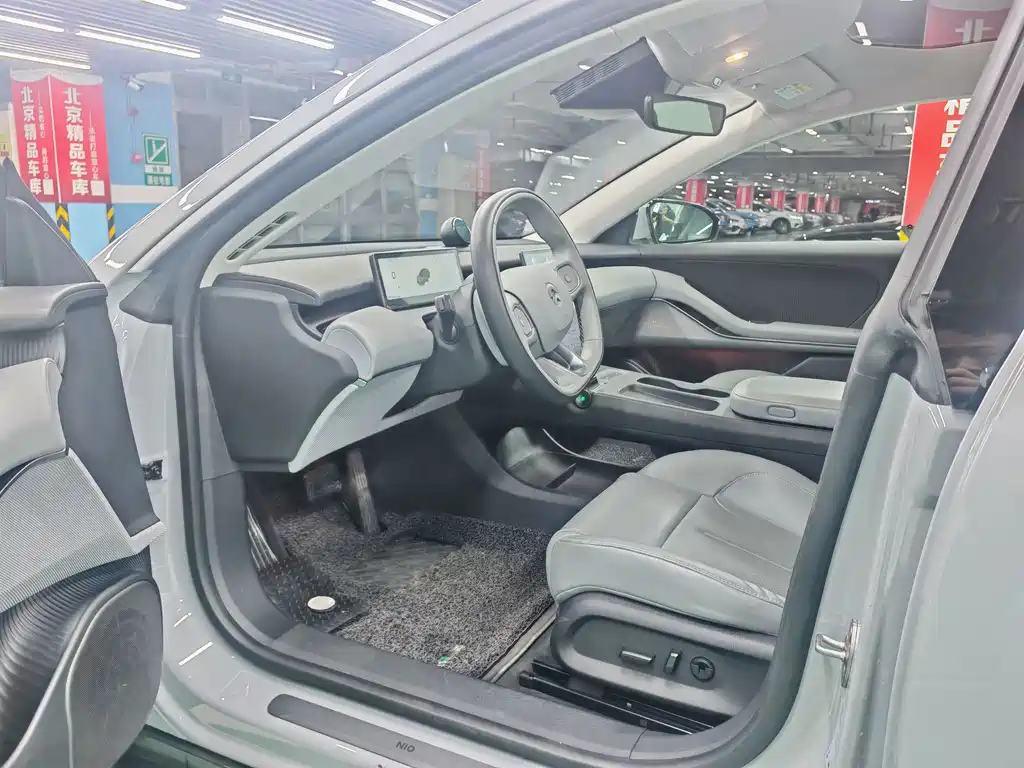 NIO NIO ET5 2022 75kWh 2023 - thumbnail 16