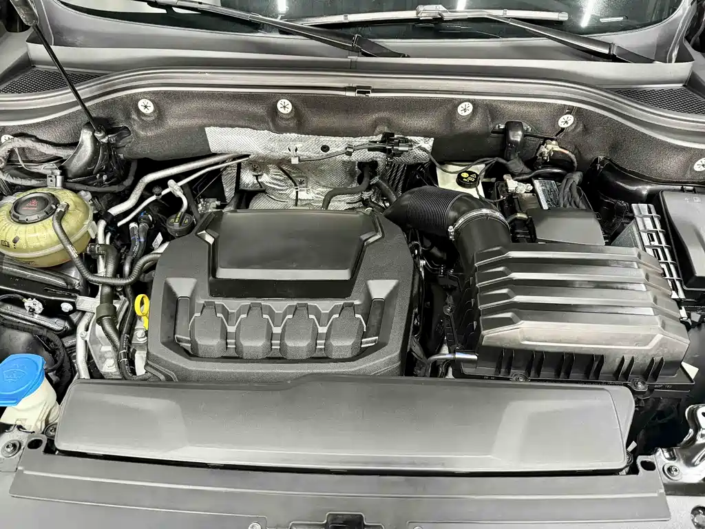 Volkswagen Teramont 2021 Teramont X 380TSI 4Motion Flagship Premium Edition 2022 - thumbnail 17