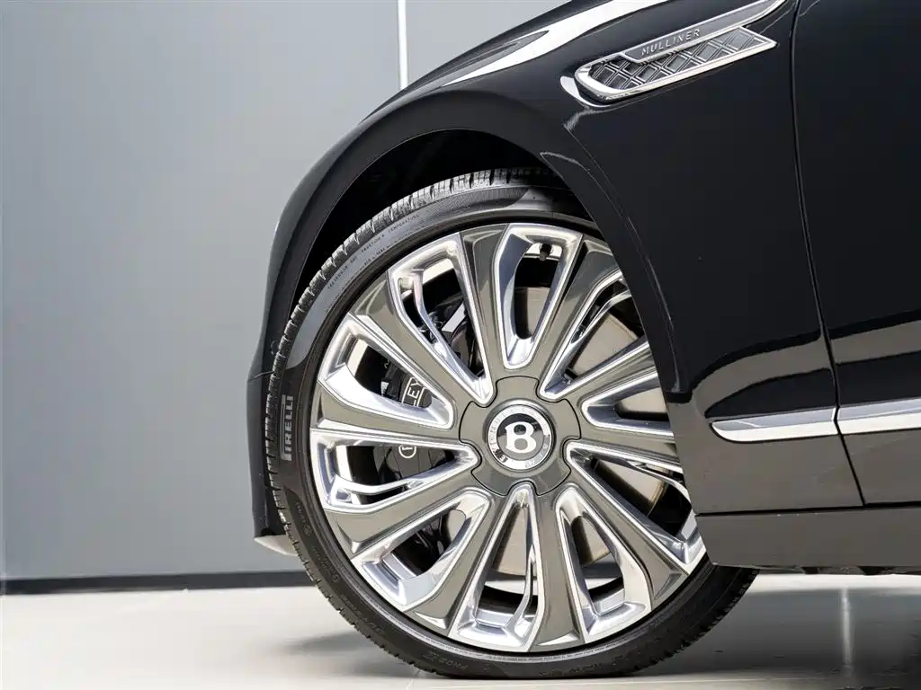 Bentley Bentley Flying Spur 2024 4.0T V8 Mulliner 2025 - thumbnail 6
