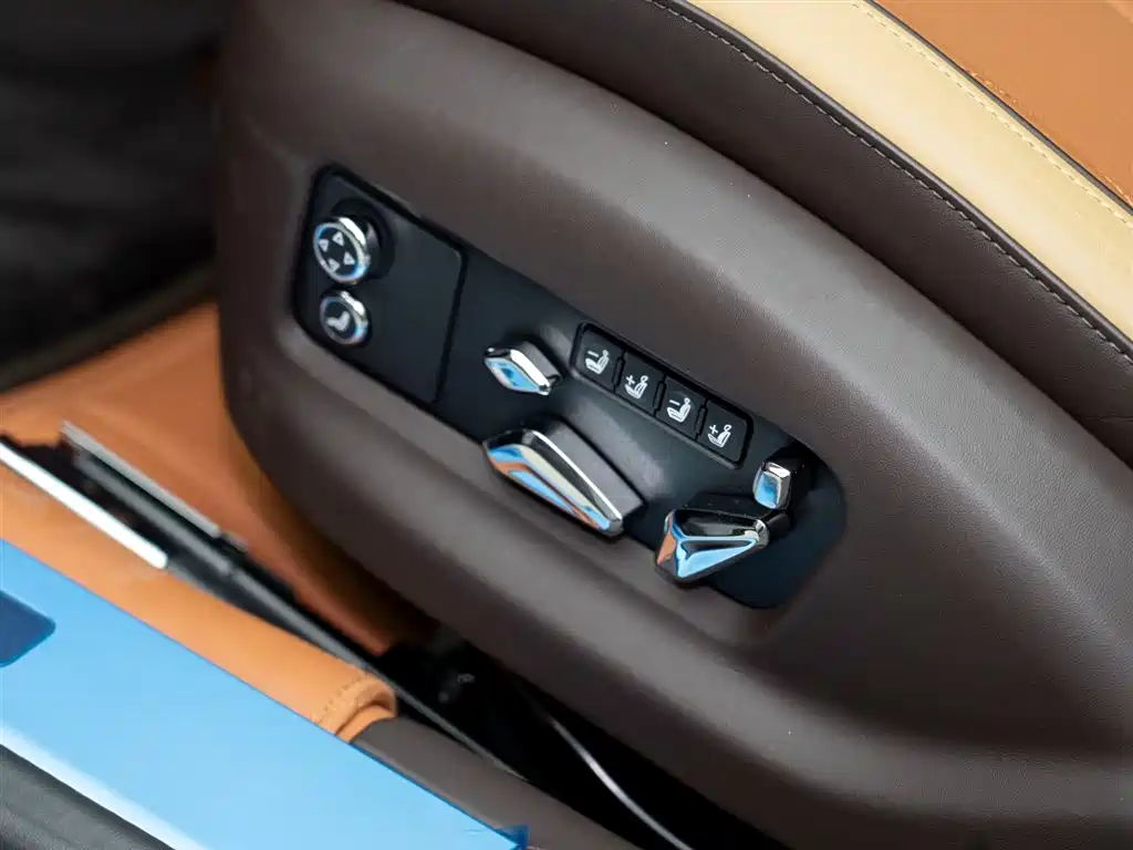 Bentley Bentley Flying Spur 2024 4.0T V8 Mulliner 2025 - thumbnail 12