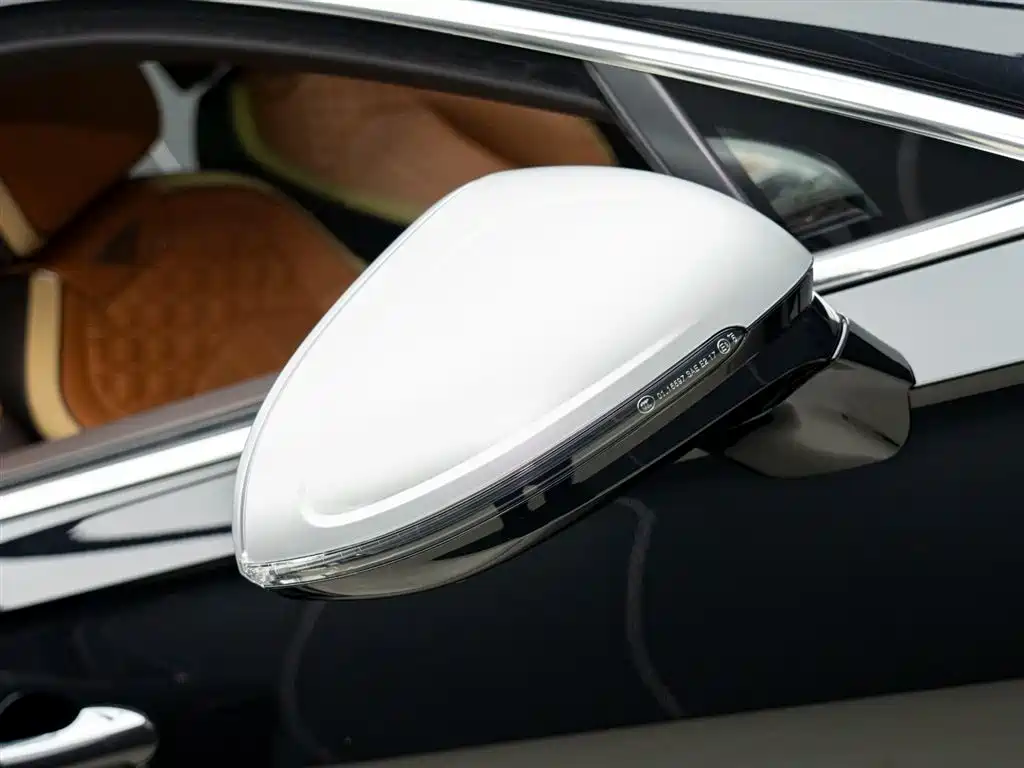 Bentley Bentley Flying Spur 2024 4.0T V8 Mulliner 2025 - thumbnail 18