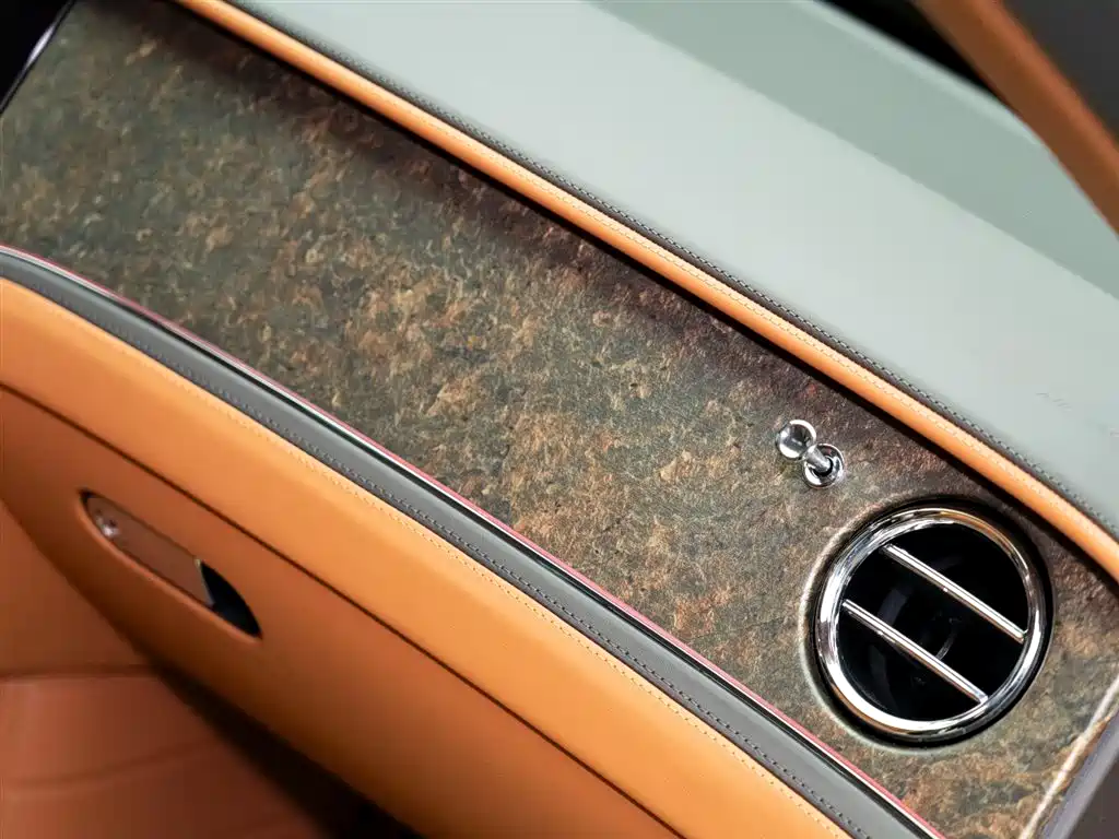Bentley Bentley Flying Spur 2024 4.0T V8 Mulliner 2025 - thumbnail 24