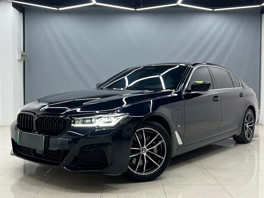 BMW BMW 5 Series Hybrid 2021 Model 535Le Pioneer Edition M Sport Package 2021