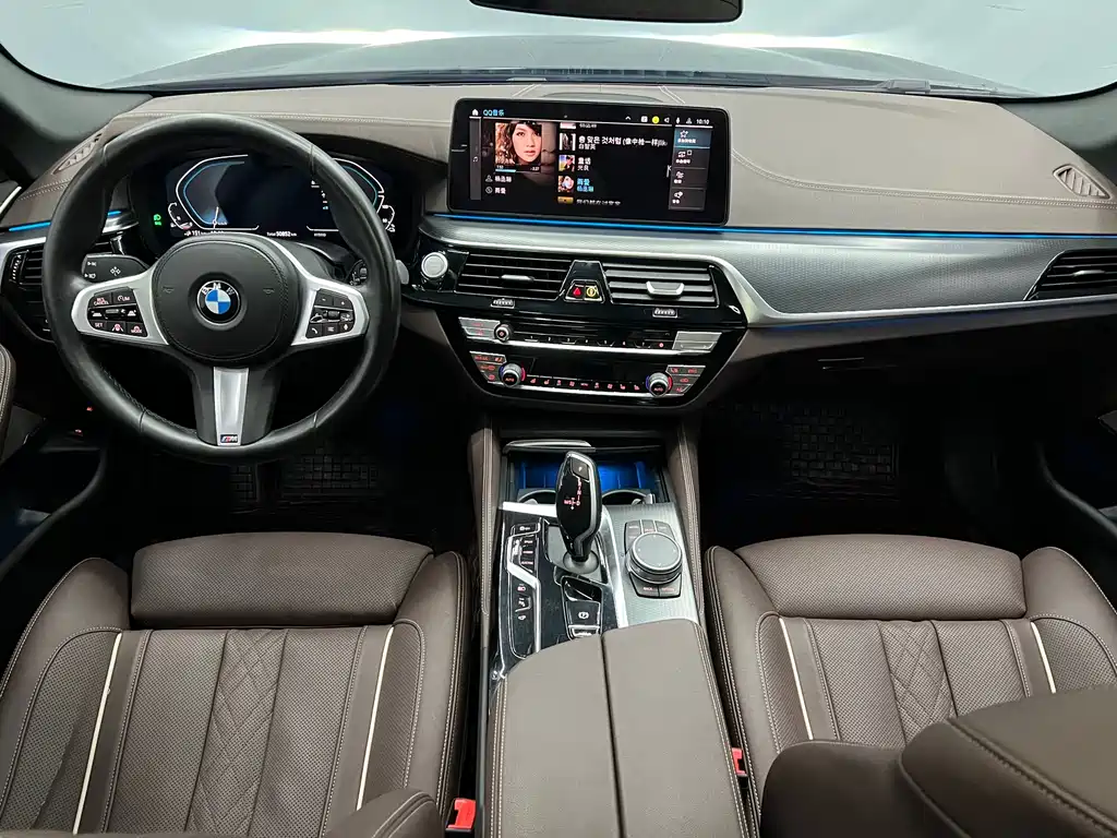 BMW BMW 5 Series Hybrid 2021 Model 535Le Pioneer Edition M Sport Package 2021 - thumbnail 12