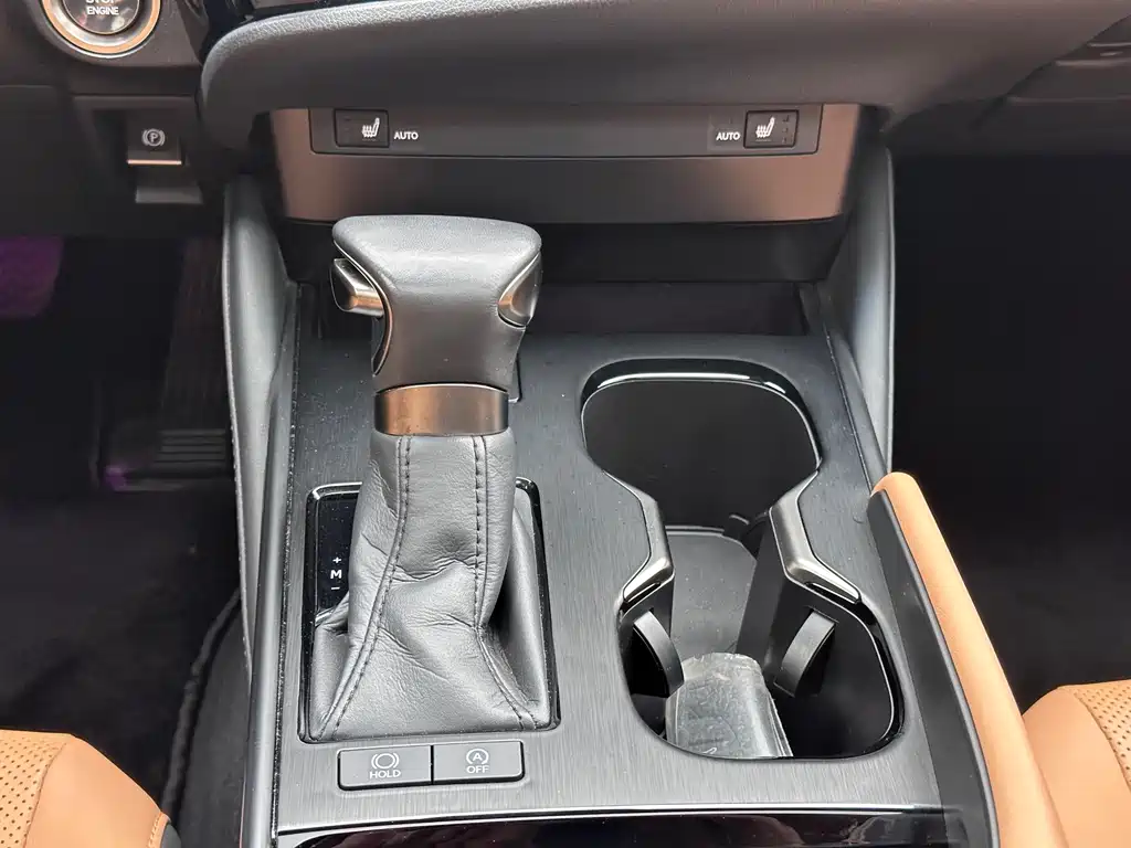 Lexus Lexus ES 2022 200 Excellent Edition 2023 - thumbnail 8