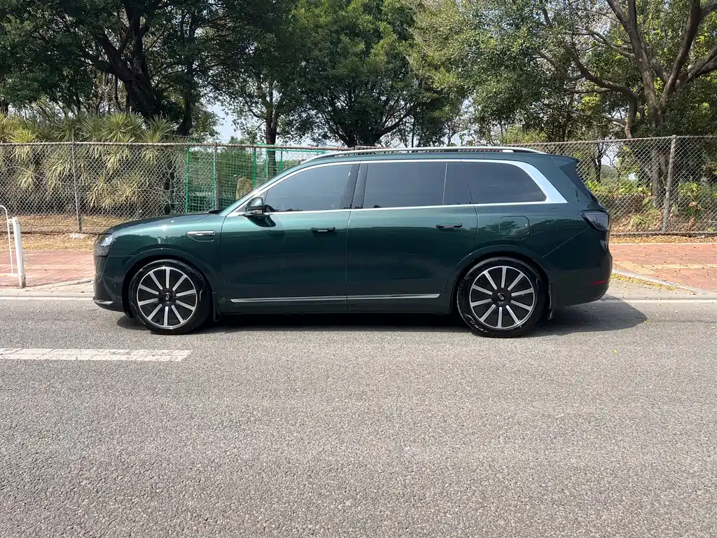 AITO M9 Aito M9 2024 Extended Range Ultra 42kWh 6-seater 2024 - thumbnail 7