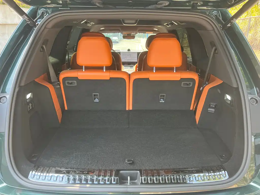 AITO M9 Aito M9 2024 Extended Range Ultra 42kWh 6-seater 2024 - thumbnail 15