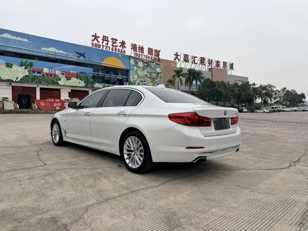 BMW BMW 5 Series 2018 525Li Luxury Package 2018 - thumbnail 5
