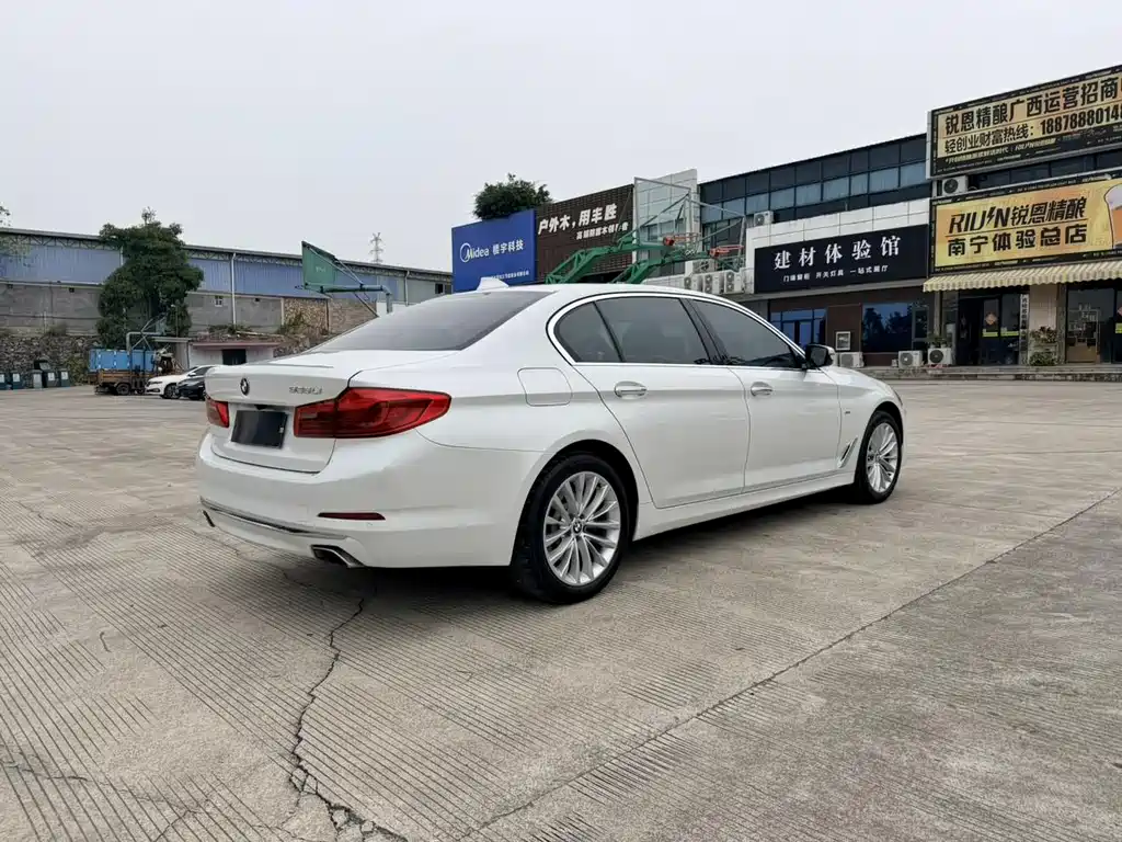 BMW BMW 5 Series 2018 525Li Luxury Package 2018 - thumbnail 7