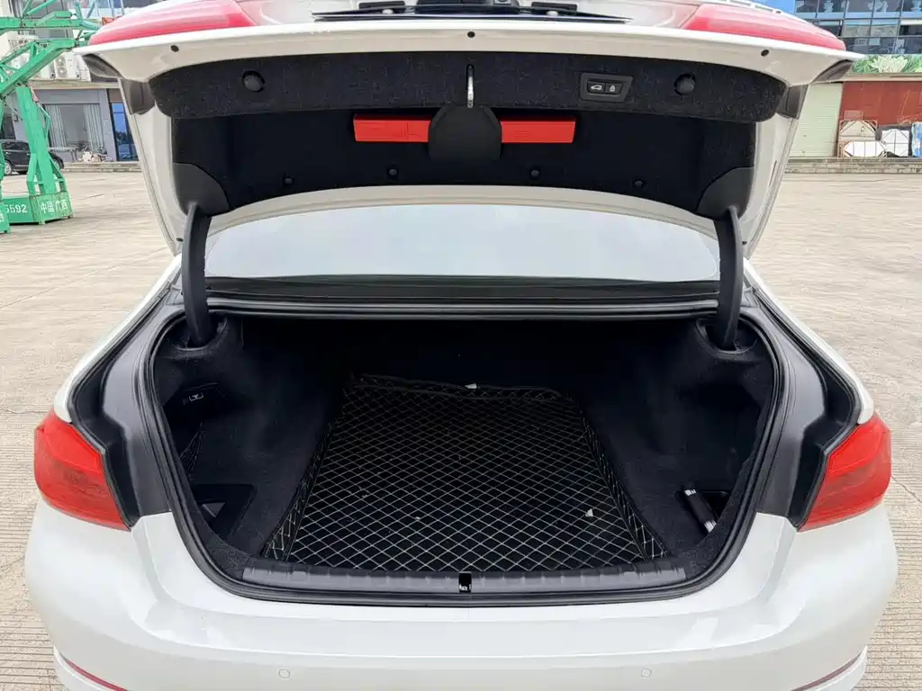 BMW BMW 5 Series 2018 525Li Luxury Package 2018 - thumbnail 19