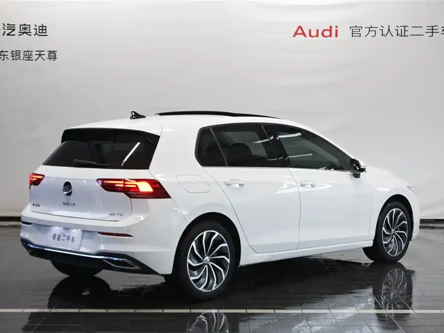 Volkswagen Golf 2024 280TSI DSG Pro 50th Anniversary Edition 2024 - thumbnail 5