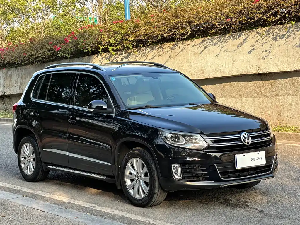 Volkswagen Volkswagen Tiguan 2015 1.8 TSI Automatic 2WD Luxury Edition 2015 - thumbnail 3